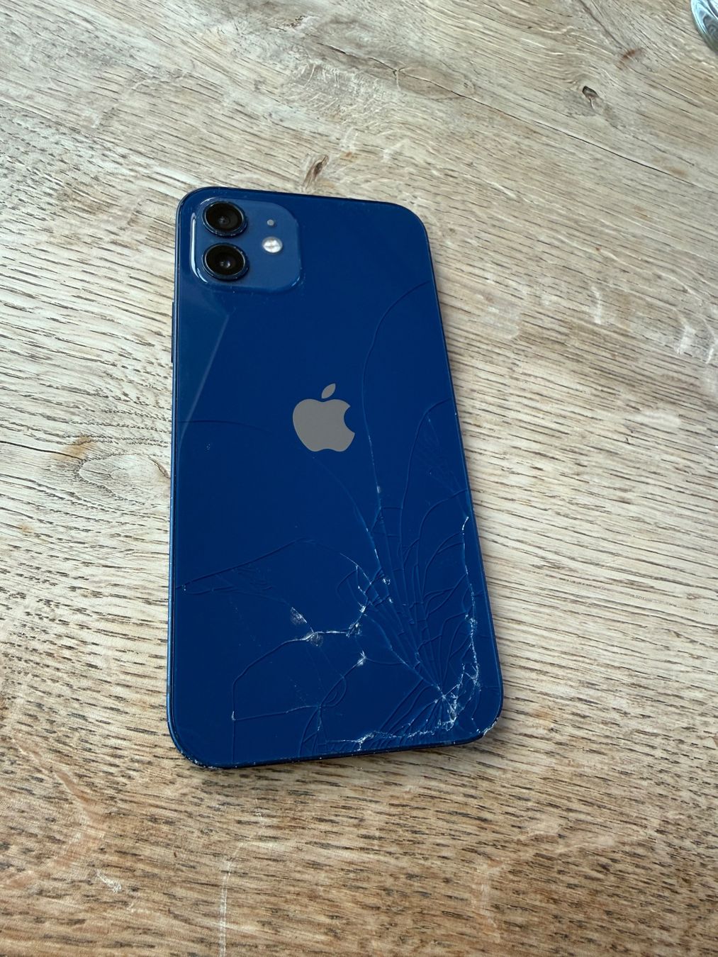 Apple Telefoni cellulari / Smartphones: Apple iPhone 12 blau 64GB gebraucht – Usato da Frauenfeld venduto da chb_ndq9 1