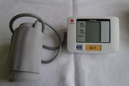 Panasonic Blutdruckmessgerät EW3106 + dazu grosse Manschette