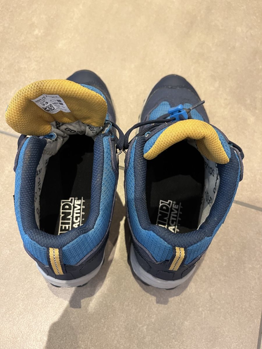 Meindl Scarpe per ragazzi: ***MEINDL*** Wanderschuhe Gr. 33, goretex – Usato da Volketswil venduto da Kephren 4