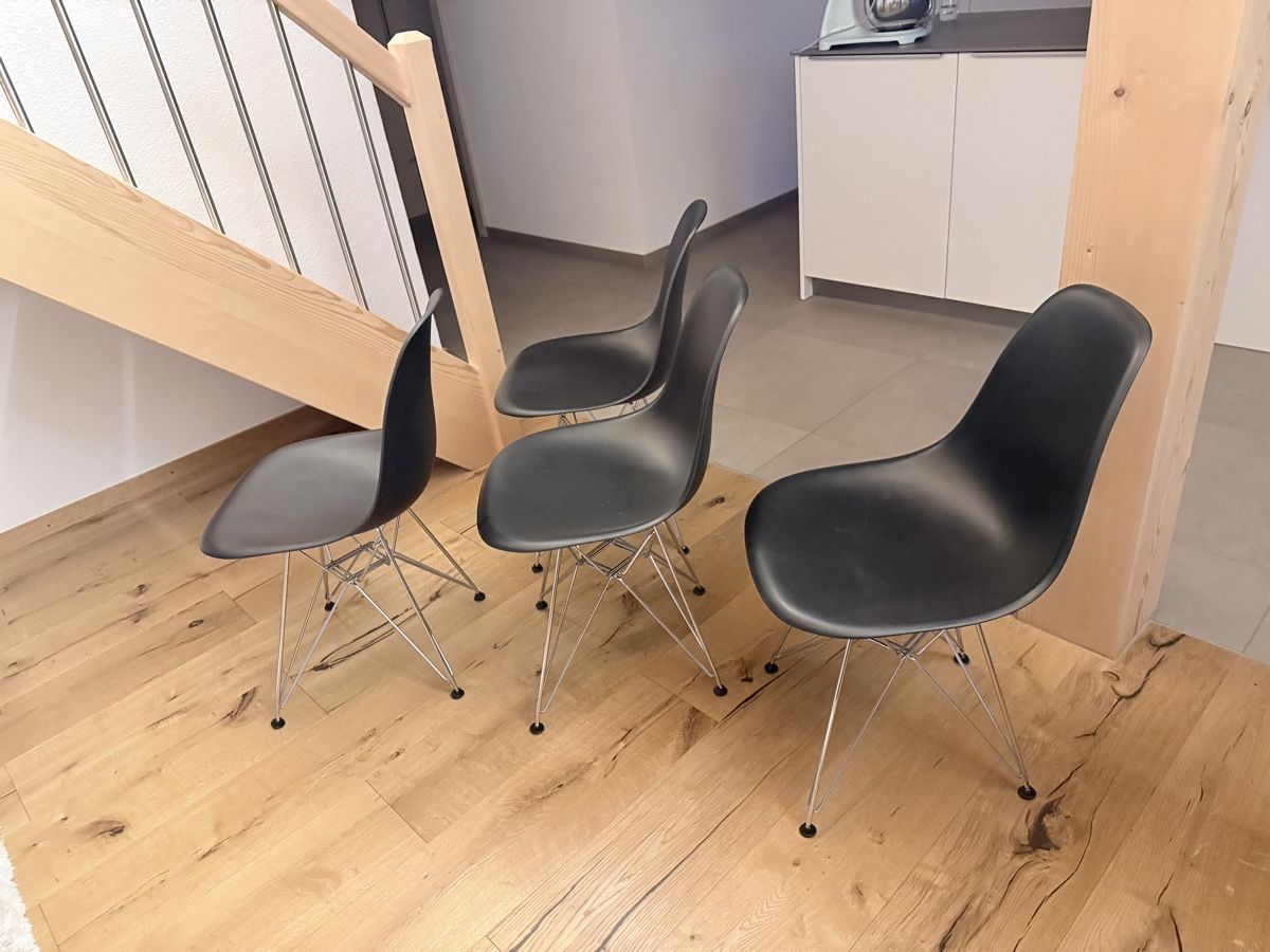 Vitra Chaises: Original VITRA Stühle – Neuf (Voir description) à Boltigen par evelyne.bieri20 2