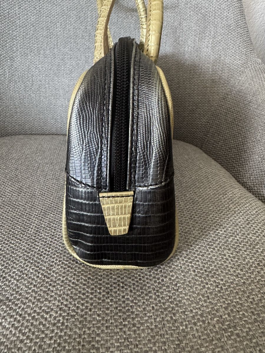 Coccinelle Borse da donna: Vintage Coccinelle Tasche – Usato da Balsthal venduto da Narulya 5