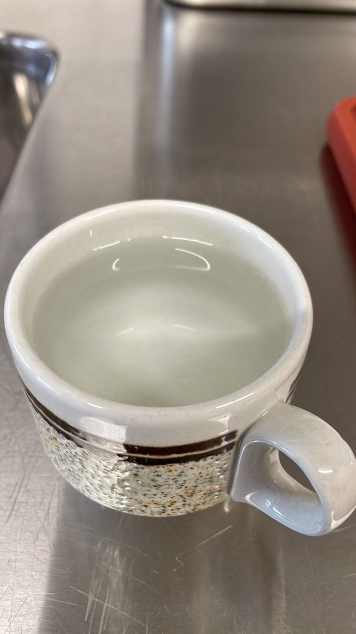 Set di piatti: *** Kaffeetasse mit Unterteller, Preis pro Set, total 87 – Usato da Leutwil venduto da Kiwi06 3