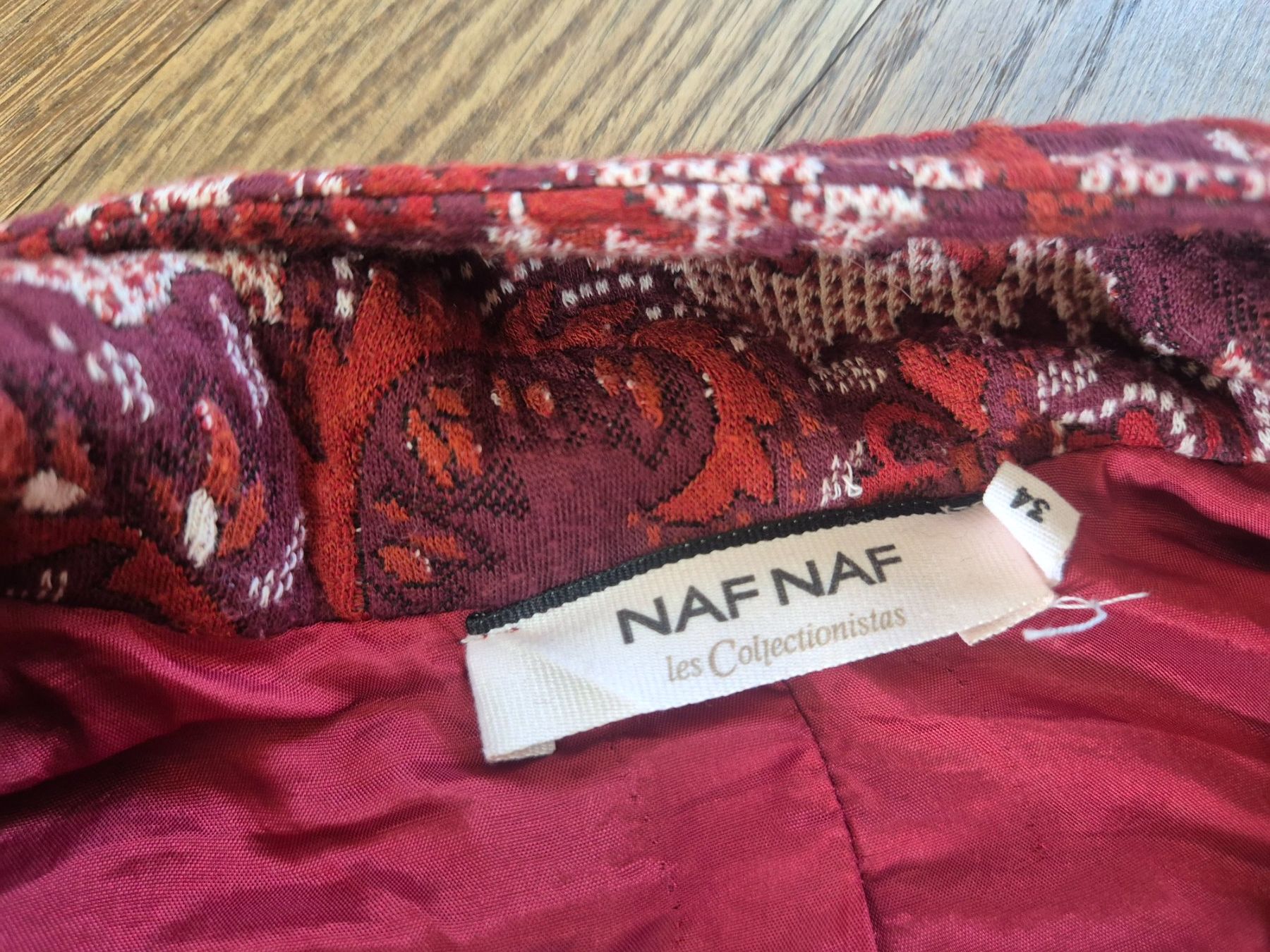 Nafnaf Giacche: Naf Naf red flower pattern cropped jacket size 34etaa0 – Usato da Zürich venduto da mon_attitude 4