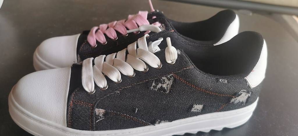 Scarpe da donna: Sneaker – Usato da Muttenz venduto da ral_yr2d 3