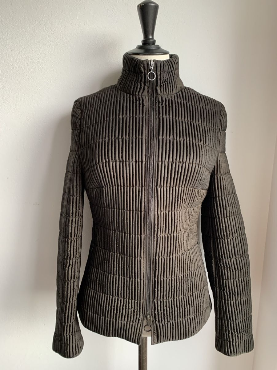 Akris Giacche: AKRIS: Super elegante dunkelbraune Stepp-Jacke, 36 – Nuovo (secondo la descrizione) da Luzern venduto da designluzern 1