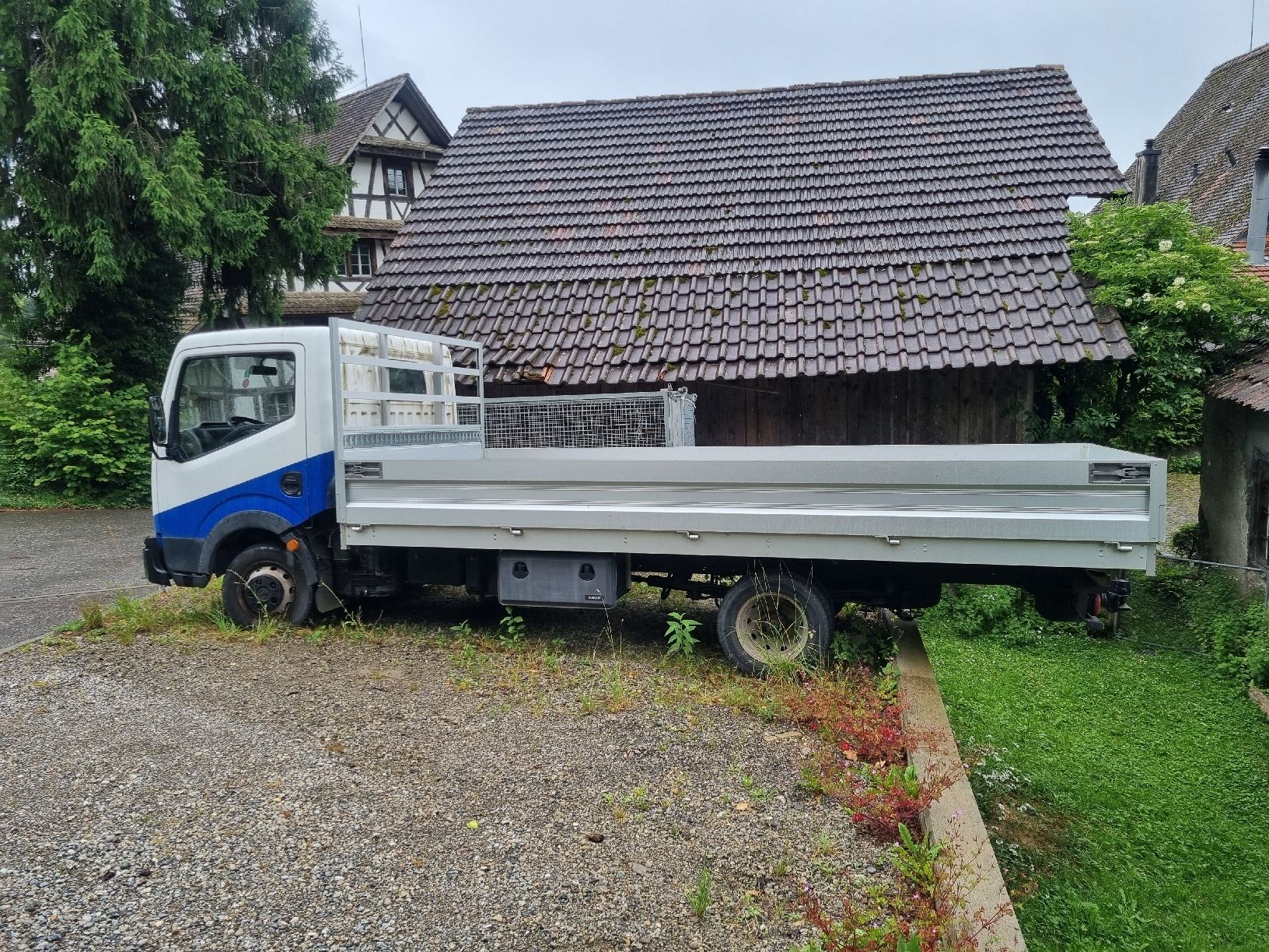 Nissan Lastwagen: Nissan Carstar – Gebraucht aus Pfäffikon SZ von PaladinArtAG 2