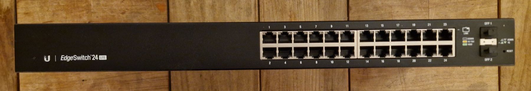 Hub & Switch: Ubiquiti Edgeswitch ES24-LITE – Usato da Steffisburg venduto da mkaedu