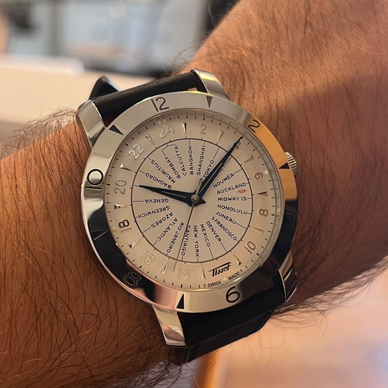 Tissot Montres: FLASH SALE Tissot Heritage Navigator World Timer Full Set – D'occasion à Carouge GE par Watchaser 3