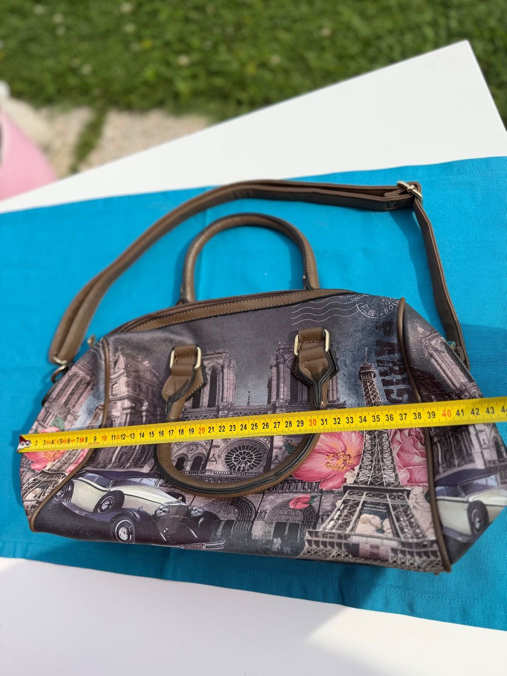 Borse da donna: Paris Tasche Handtasche mit Eiffelturm & Notre Dame – Usato da Cugnasco venduto da tizianaq 3