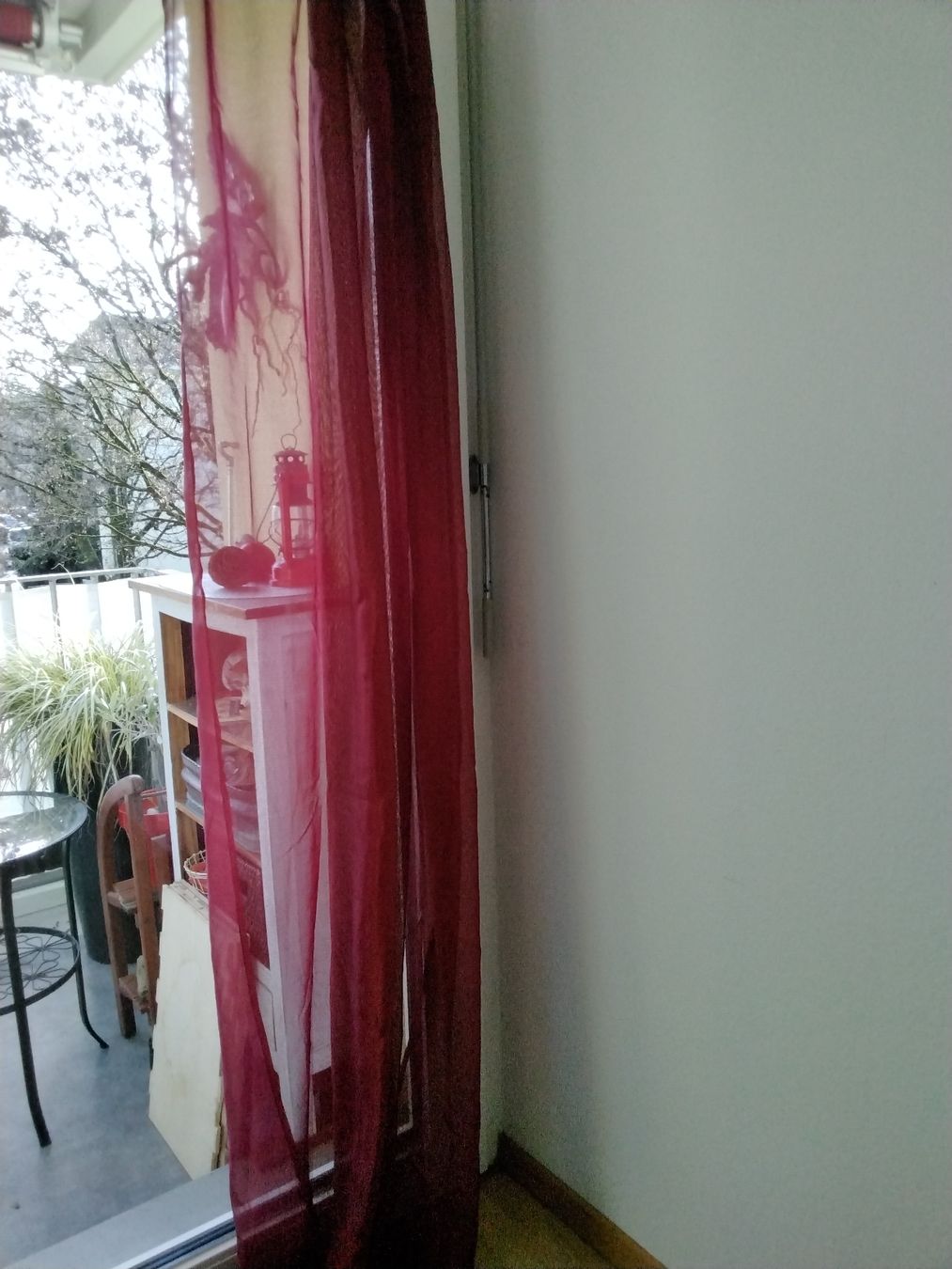 Tende: 2 VORHÄNGE ROT 110 x 240 CM – Usato da Biel/Bienne venduto da dasi3 3
