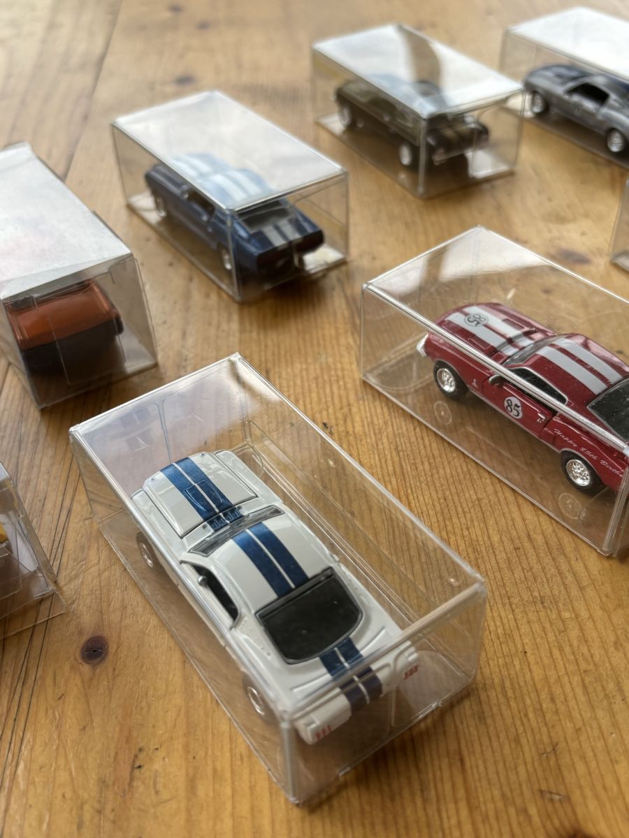 Shelby Collectibles Modellini d'auto: Modellautos im Set, verschiedene Farben, neuwertig – Nuovo (secondo la descrizione) da Rüschlikon venduto da ArnaudEichenberger 4