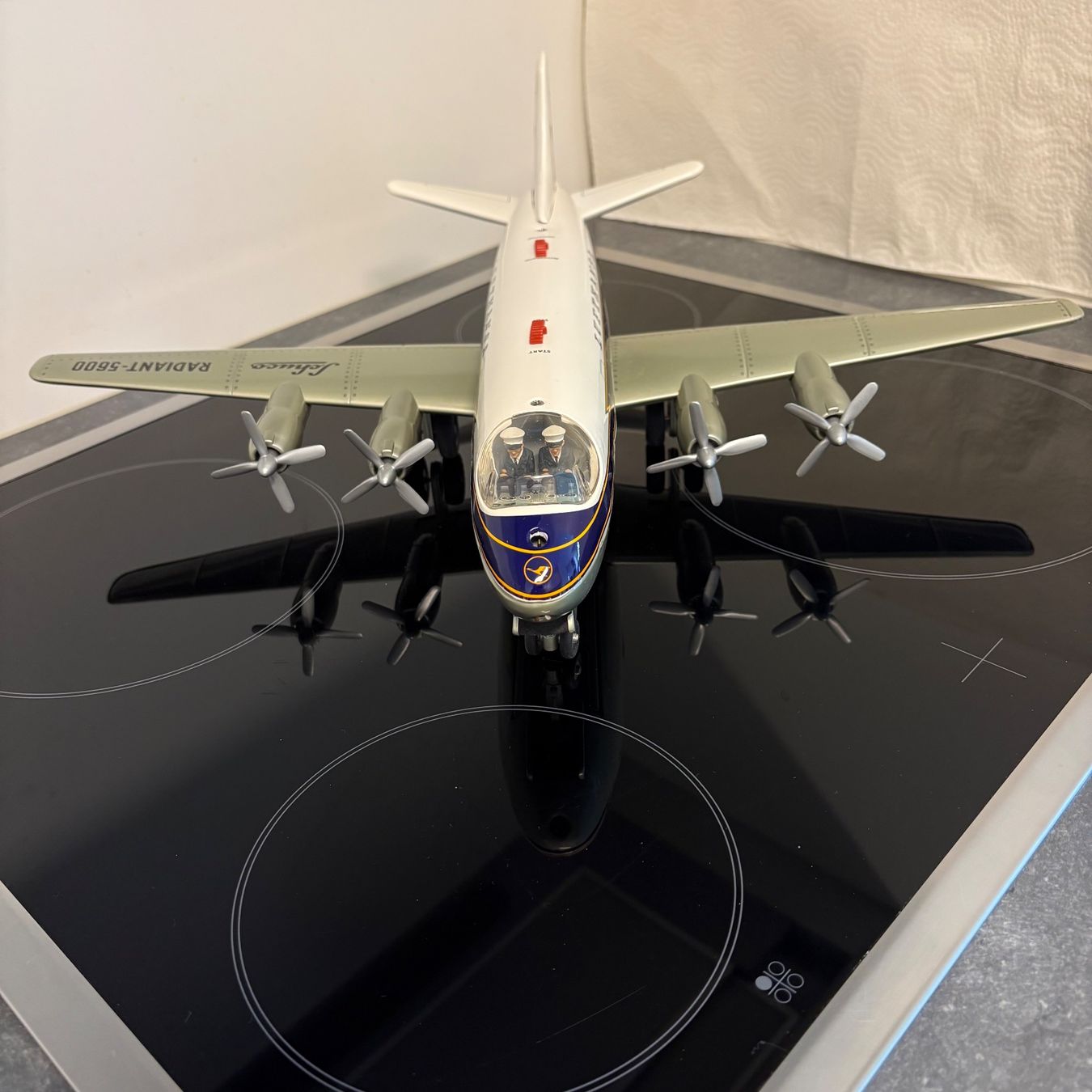 Schuco Kit di modellismo & Modellini statici: Schuco Radiant – Nuovo e nell'imballaggio originale da niederbipp venduto da creaartdesing 2