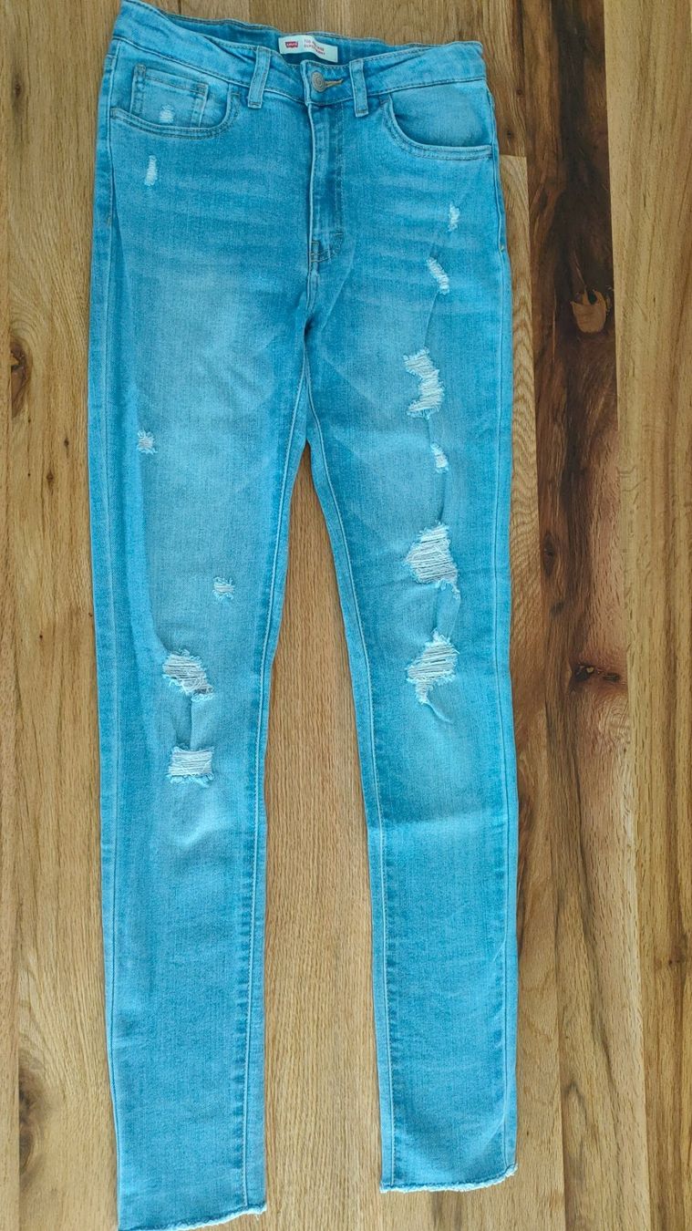 Levi's Pantaloni: Levis Jeans 158 hellblau – Usato da Villmergen venduto da toptip1970