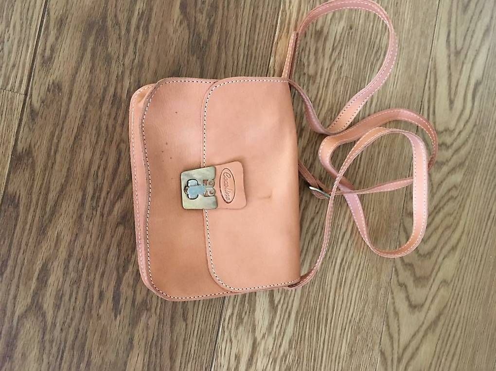 Taschen für Damen: cocoline, Handtäschchen aus echtem Leder – Gebraucht aus Rebstein von Dom-Grab_83 4