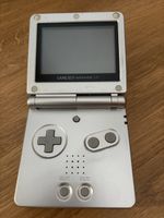 Game Boy Advance SP (Japan-Version) mit Ladekabel