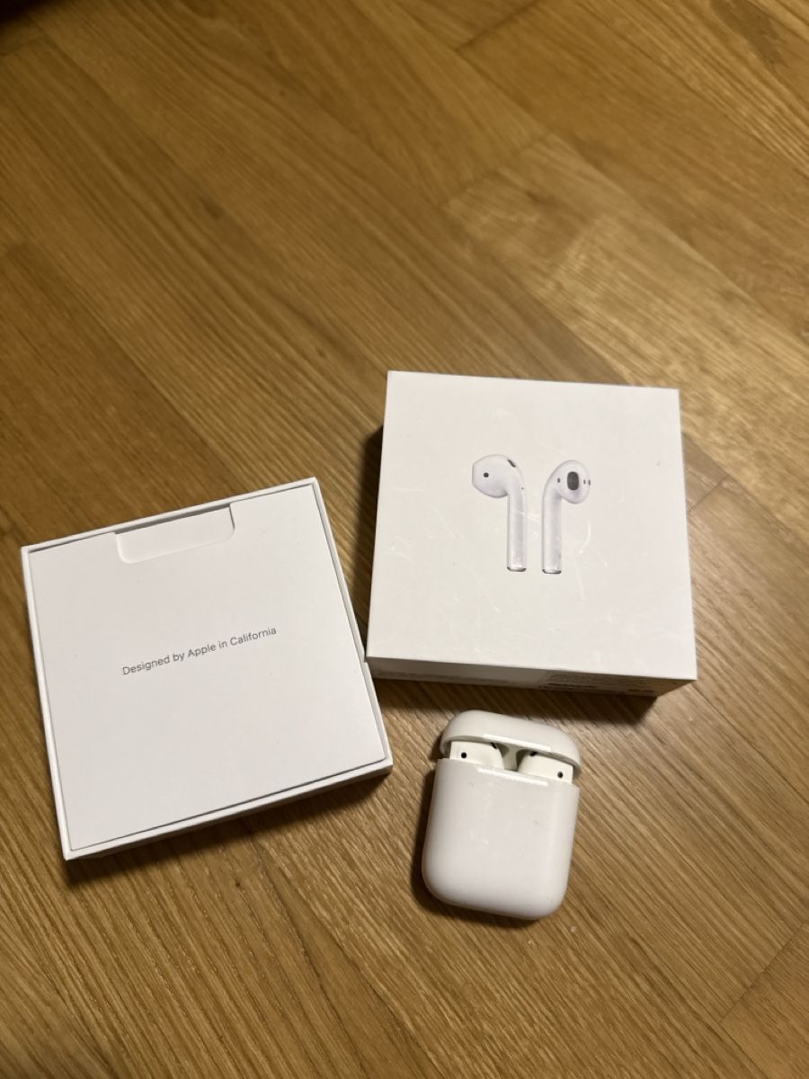 Apple Cuffie: AirPods 1. Generation – Usato da Reinach AG venduto da Azrael702