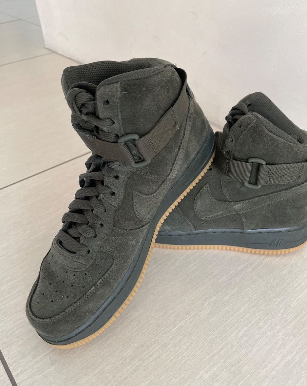 Nike Herrenschuhe: Nike Air Force1 High Daim 40 – Gebraucht aus Geneve von Monthoux13