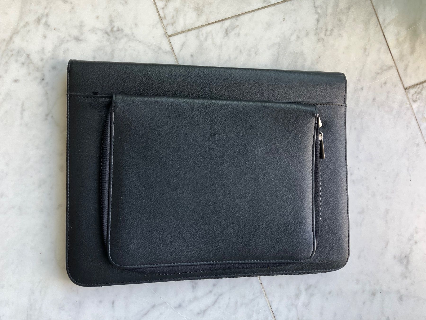 Koffer & Taschen: Aktenmappe Schreibmappe schwarz neu – Gebraucht aus Boll von Maigloeckchen