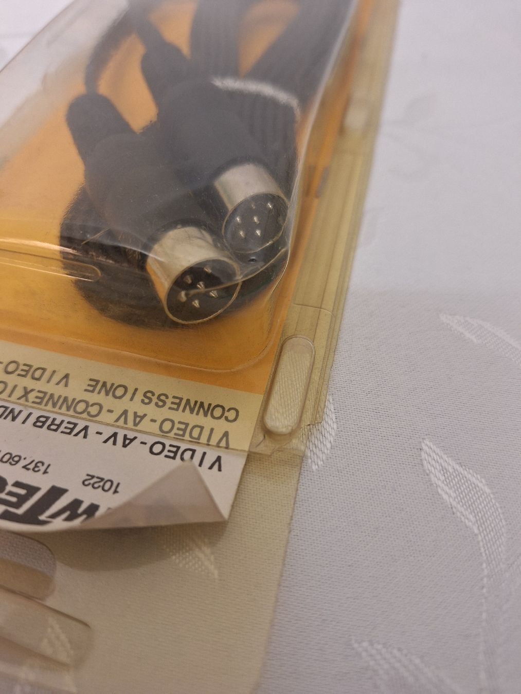 Cavi: DIN-6 Kabel für Video - AV – Nuovo (secondo la descrizione) da Zürich venduto da Lemon007 2