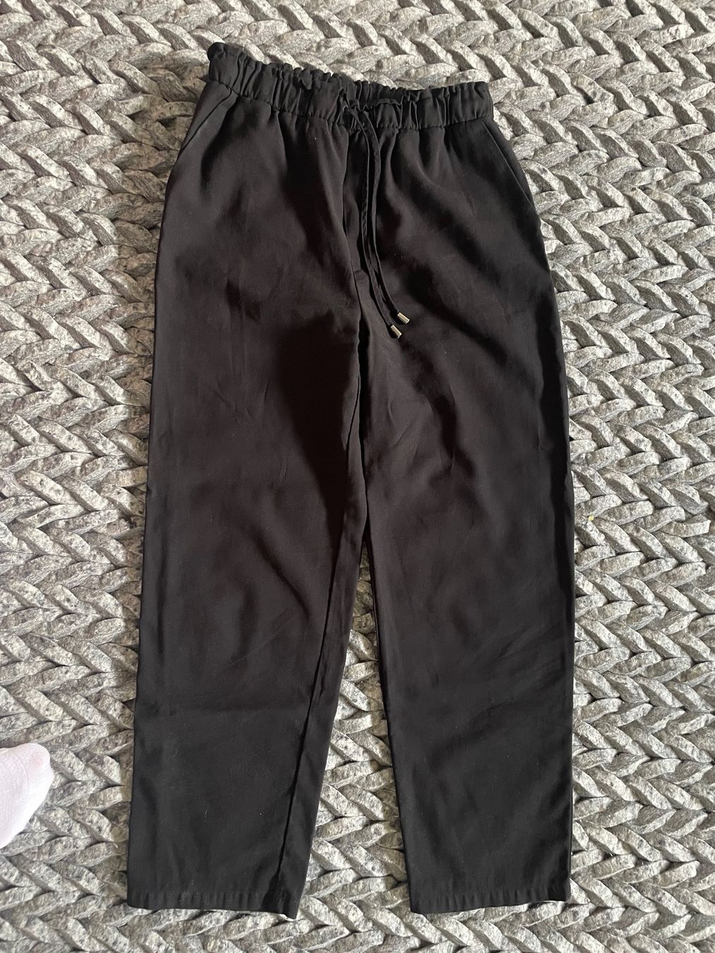 Pantaloni: Schwarze Hose Mango Gr. S – Usato da Coldrerio venduto da Theres2004