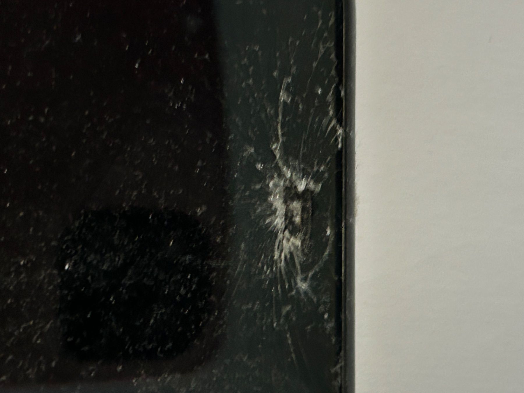 Apple Portables: iPhone 11 64 GB Display defekt – Défectueux à Sennhof par herz40 1
