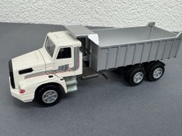 Volvo NL12 Brasil Kipper Conrad 1:50