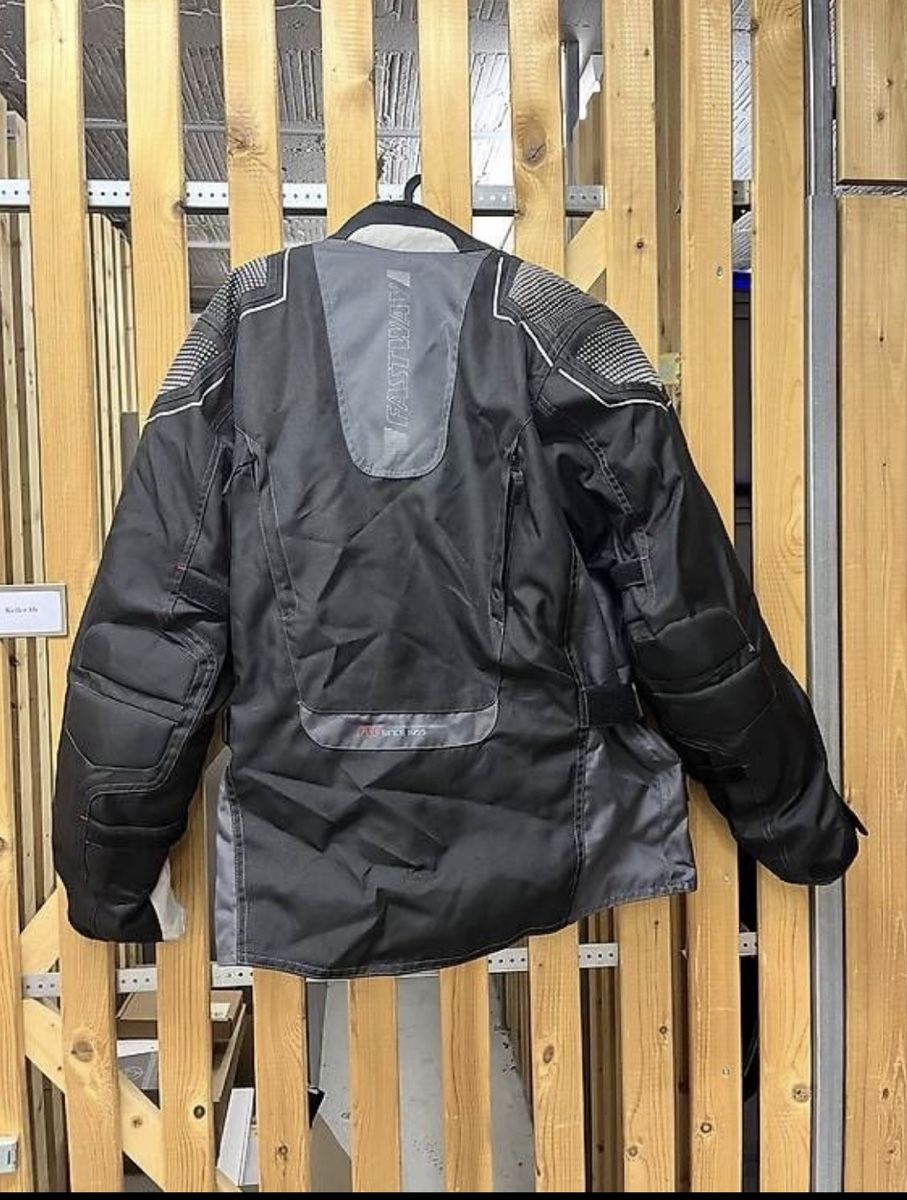Jacken: Motorcycle Jacket - Men (50) – Neu (gemäss Beschreibung) aus Zürich von mxcs 2