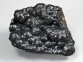 Hämatit Rohstein 8cm, 214 Gramm