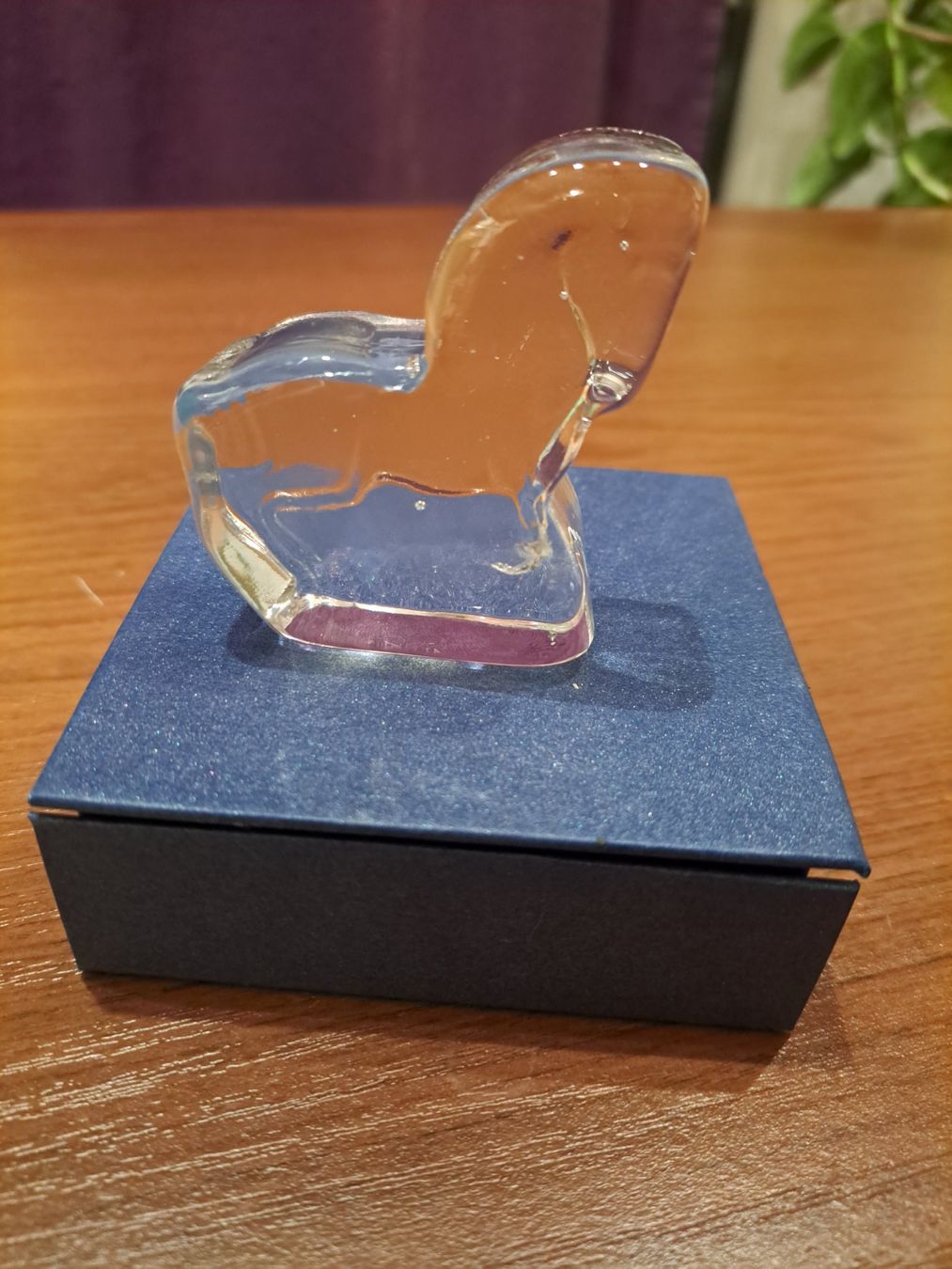 Statuette: Deko Glas Pferd Figur – Usato da Rafz venduto da MuriFinn 1