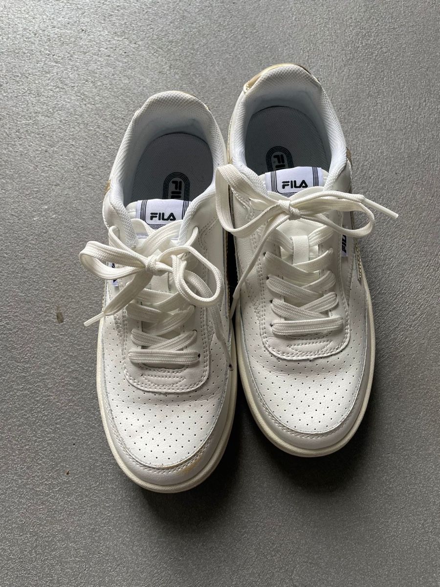 Fila Herrenschuhe: Fila Sneaker, weiss/gold, Gr. 38 – Gebraucht aus Sennwald von jelenat94 1