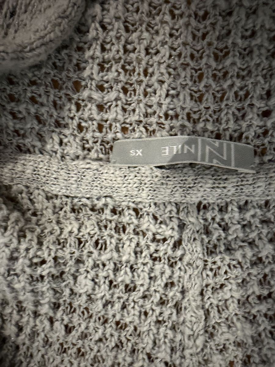Lots de vêtements: Strickjäckli mit Bluse Gr. XS – D'occasion à Ebnat-Kappel par mar_d2xt 1