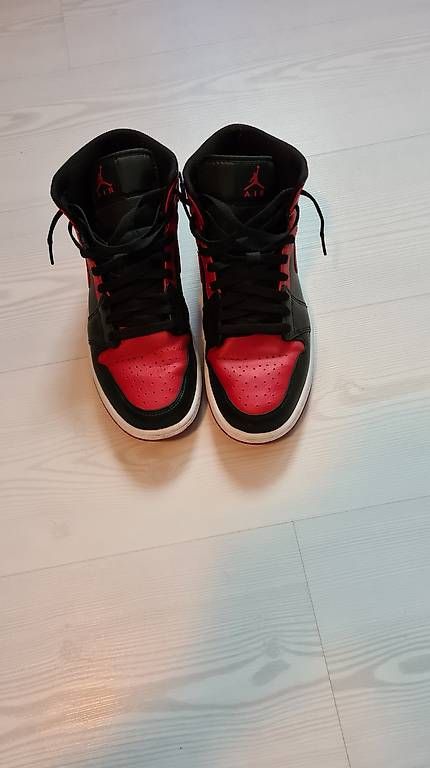 Herrenschuhe: Jordan 1 Bred – Gebraucht aus Ruppoldsried von levgeni91 2
