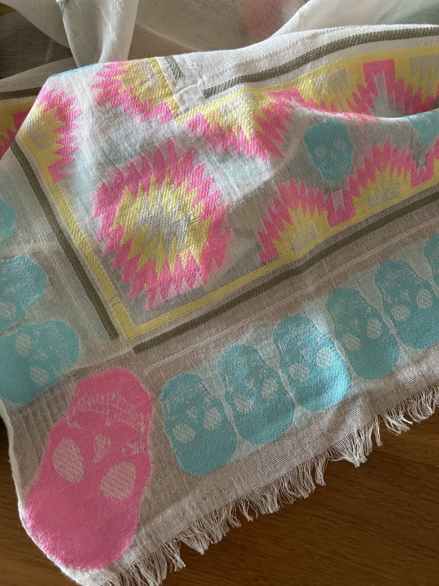 Zadig & Voltaire Foulards, Tücher & Schals: Zadig et Voltaire châle édition limitée – Neu und originalverpackt aus Ecublens VD von mirandagirl 1