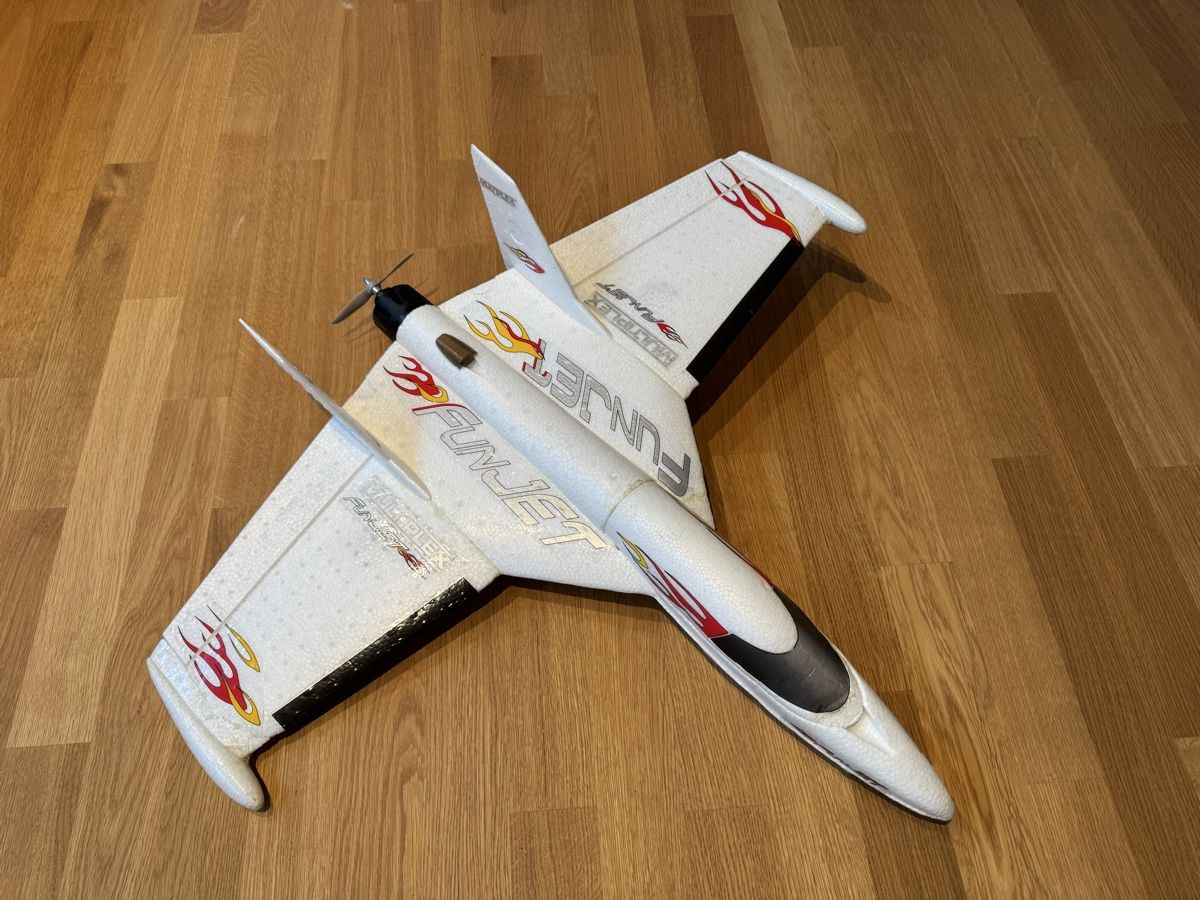 Multiplex RC Kits de montage: Funjet Multiplex RC Modellflugzeug – D'occasion à Untersiggenthal par mitchm 1