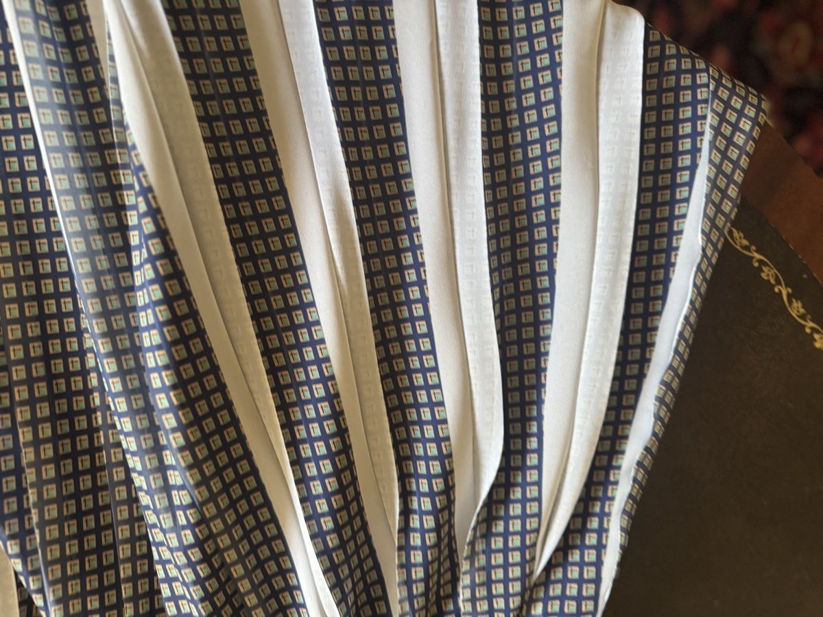 Robes: Adolfo Dominguez – D'occasion à Binningen par ern_p5fk 7