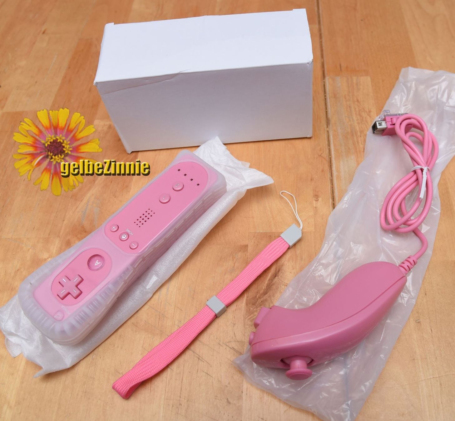 Controller: Wii Controller Pink mit Nunchuk (NEU) – Neu (gemäss Beschreibung) aus Frenkendorf von gelbeZinnie