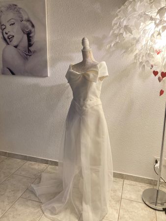 Brautkleid ungetragen inkl. Bustier champagnerfarben