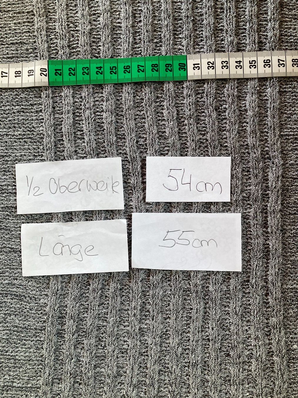 Pullover & Sweatshirts: Pullover – Gebraucht aus Balsthal von dasesaro 2