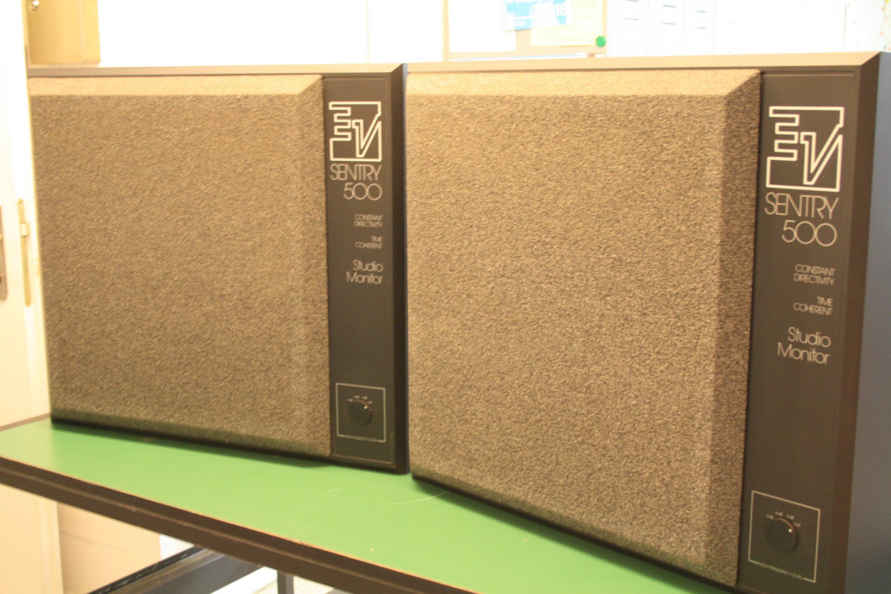 Casse acustiche: Electro-Voice Sentry 500 Studiomonitor gebraucht – Difettoso da Greppen venduto da Sonnenterrasse