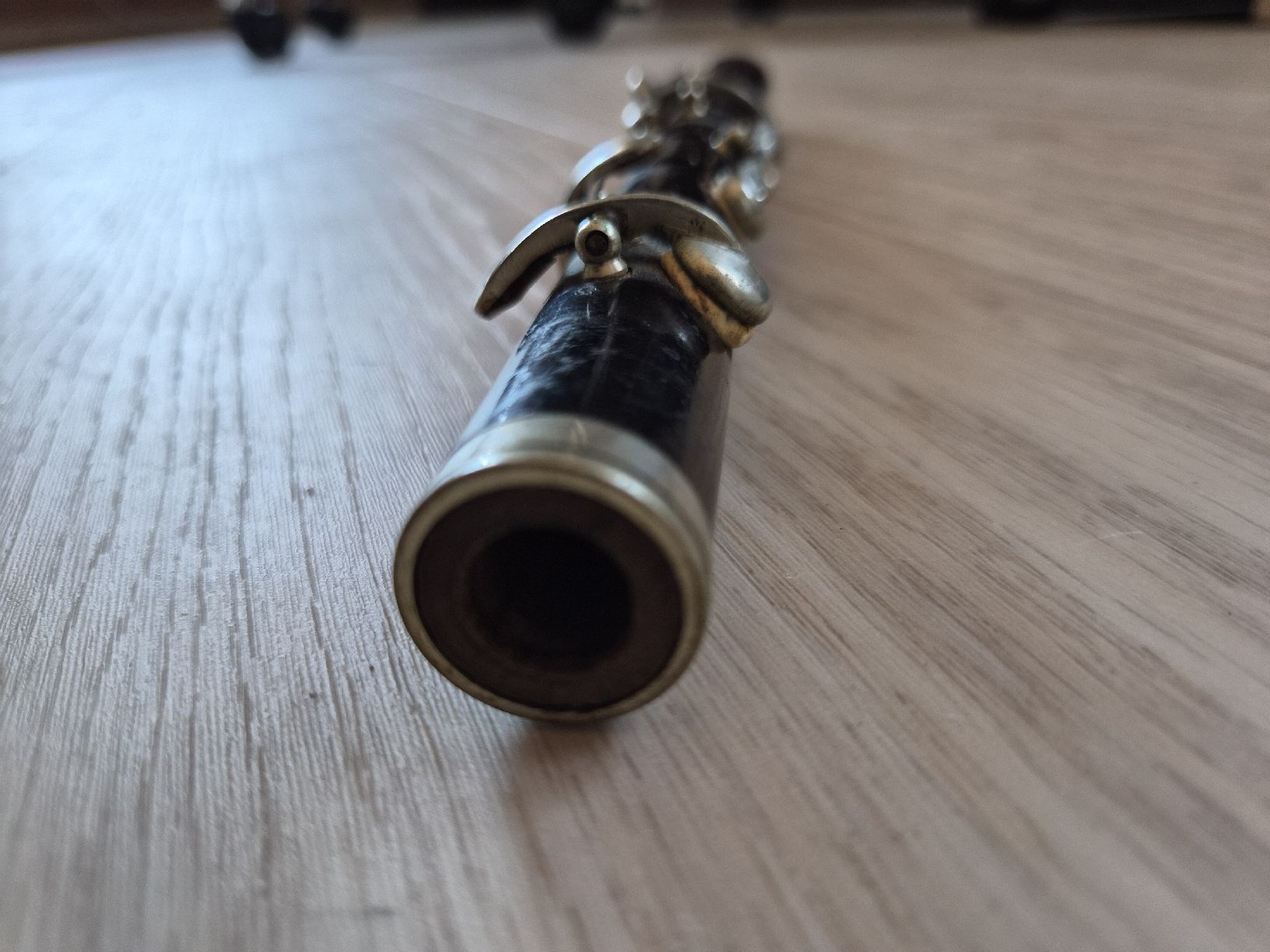 Instruments de musique: Clarinette ancienne manque une partie  – Défectueux à La Joux FR par car_ck96 2