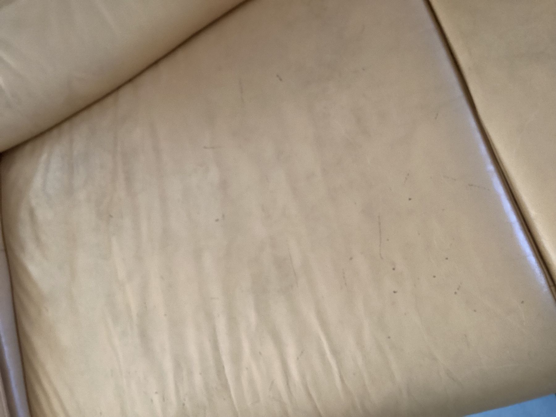 Divani: Sofa, Polstergruppe, Kunstleder Lachs – Usato da Wauwil venduto da Shelti 5