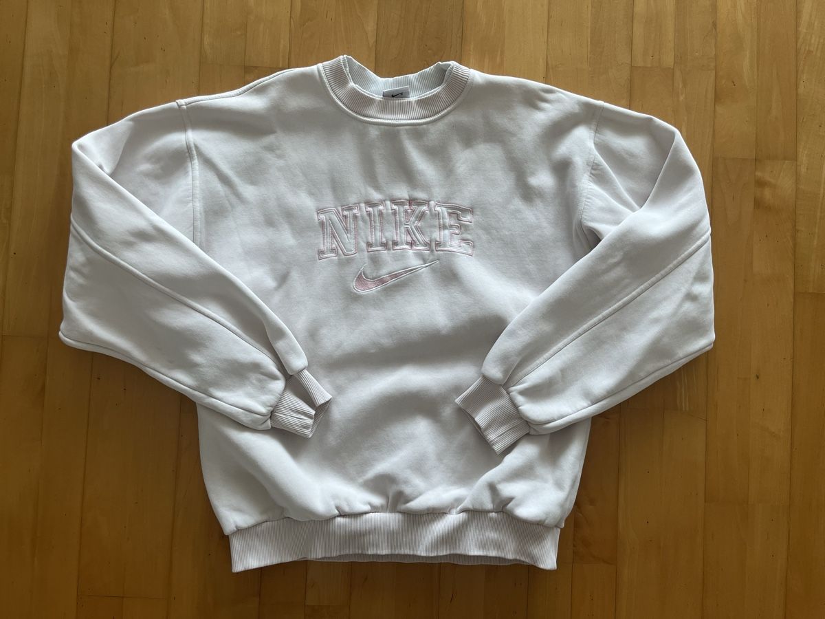 Nike Pulls & Sweat-shirts: Nike Pullover rosa – D'occasion à Baar par vanessaa_