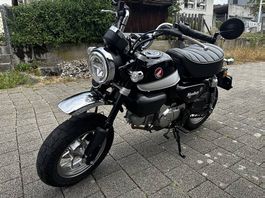 Honda Monkey 125 ABS  frisch ab MFK, schwarz/weiss 
