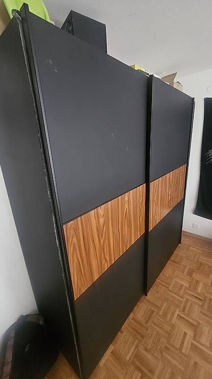 Armadi: Armoire – Usato da Fribourg venduto da slb_vsx7