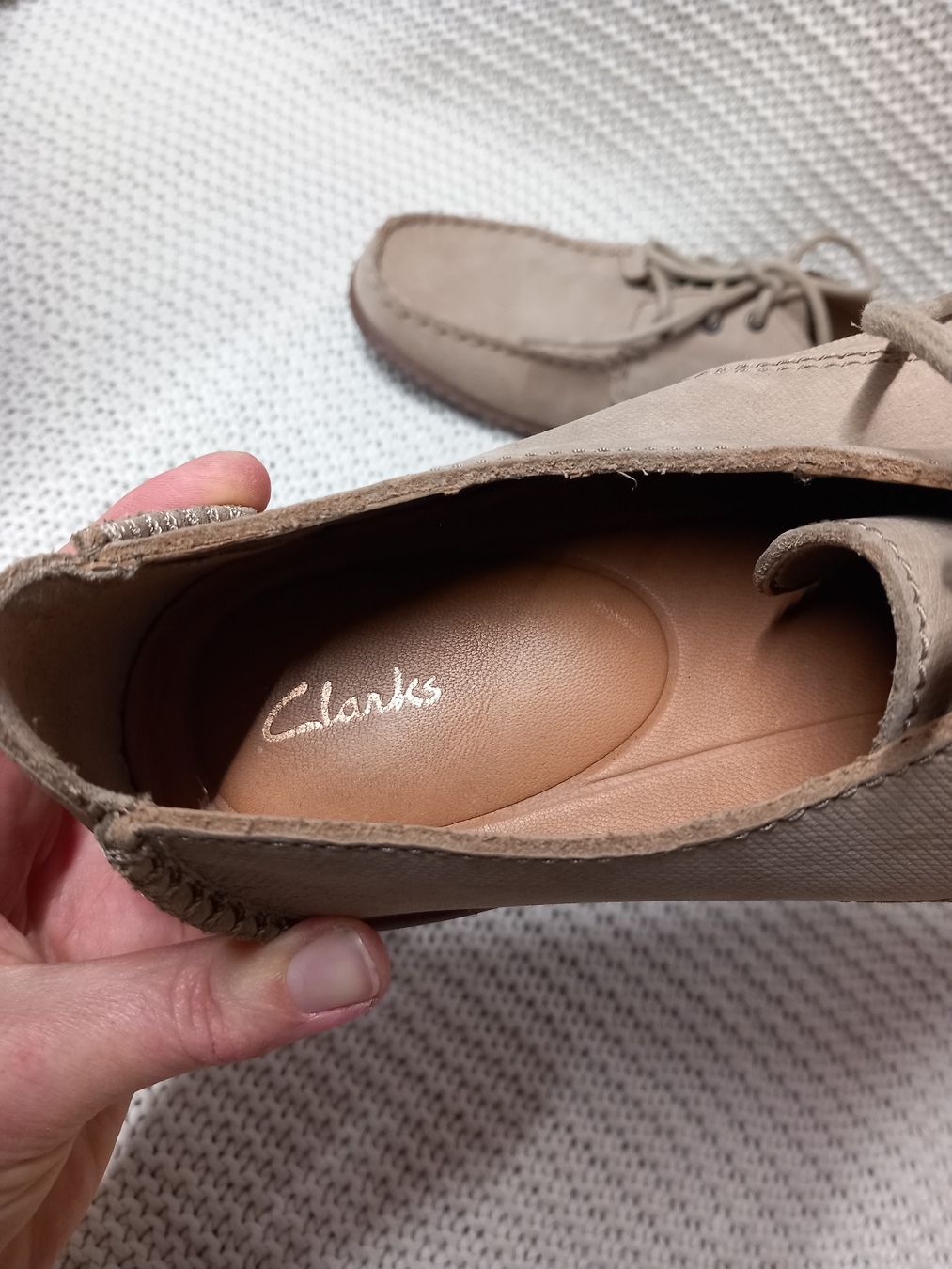 Clarks Scarpe da uomo: Clarks Herren Schnürschuhe Gr.41, Wildleder – Usato da Gwatt (Thun) venduto da umwelt-brocki 2