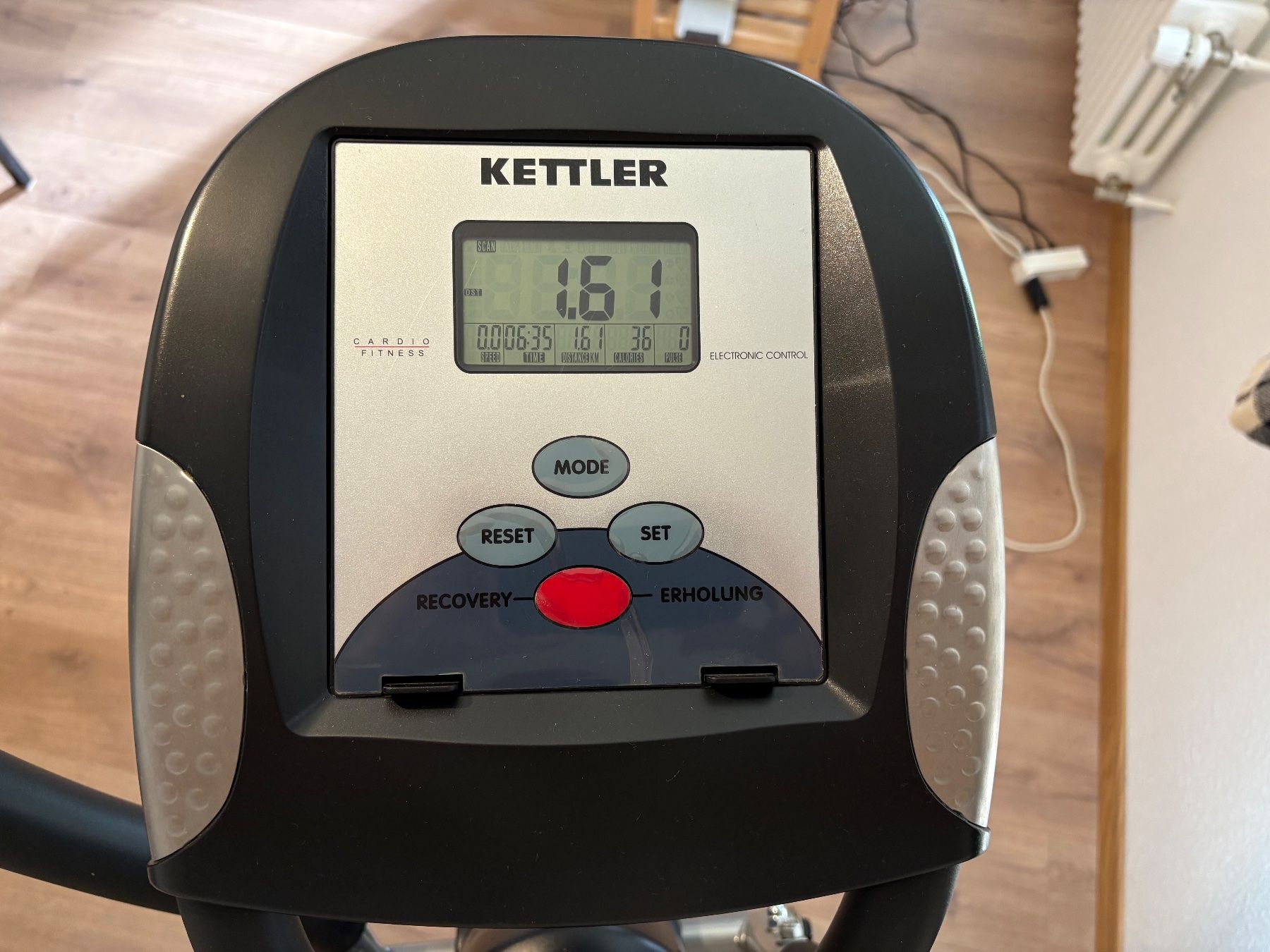 Kettler Hometrainer: Kettler Verso 100 Crosstrainer – Basic Line – Usato da Schwendibach venduto da Mario_89 4