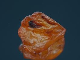 Ab 1CHF - Spessartite Garnet (1 Rohstein) 8.63ct