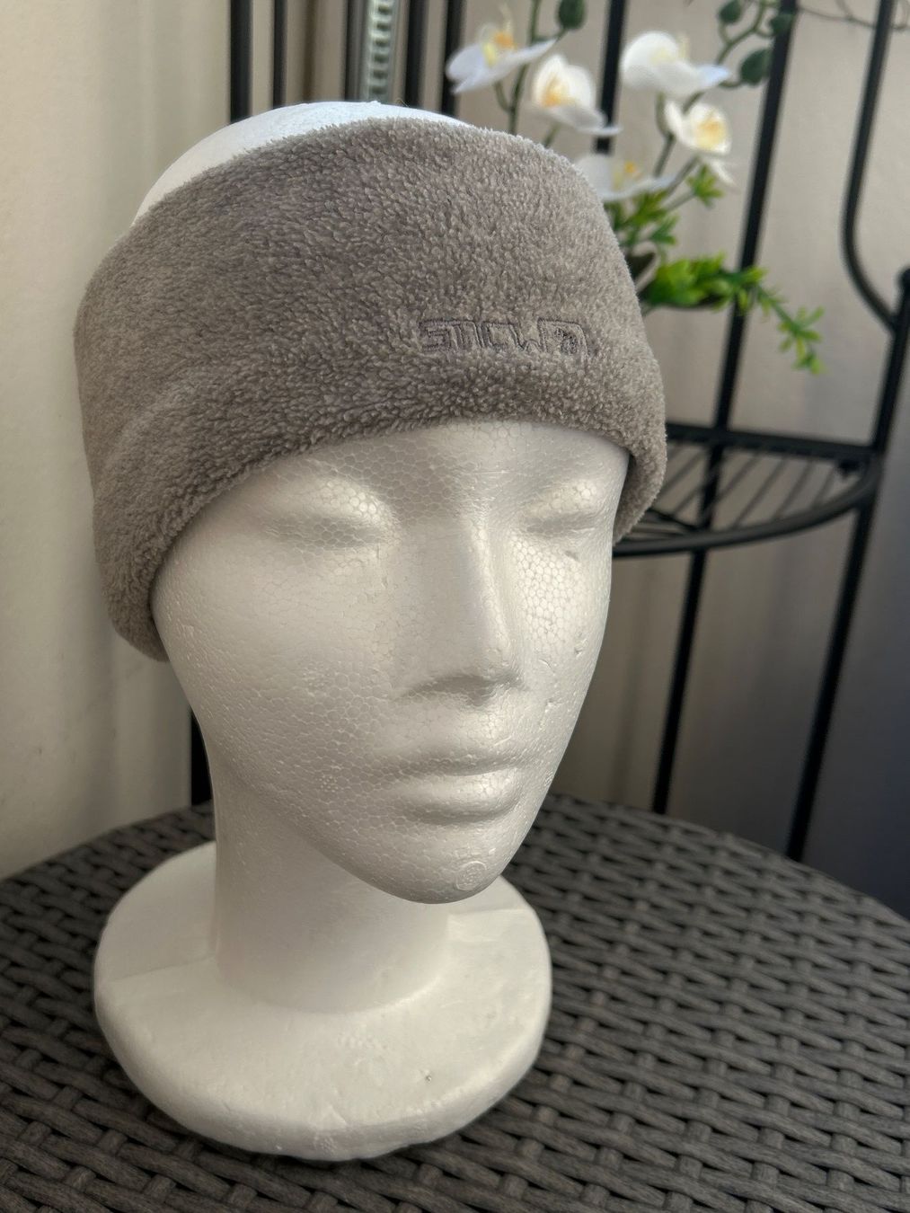 Copricapi, berretti & cappellini: Fleece Stirnband grau – Usato da Brunnen venduto da Nala2929