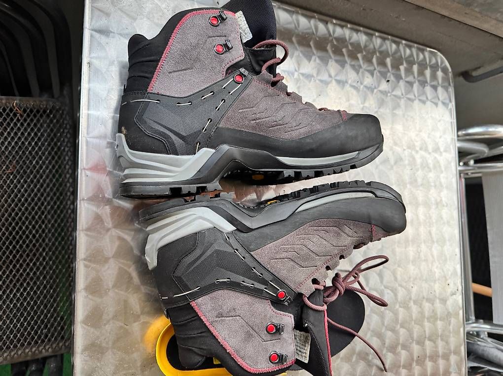 Scarpe da uomo: Wanderschuhe Saleva 43 – Usato da Zürich venduto da Cibin 3