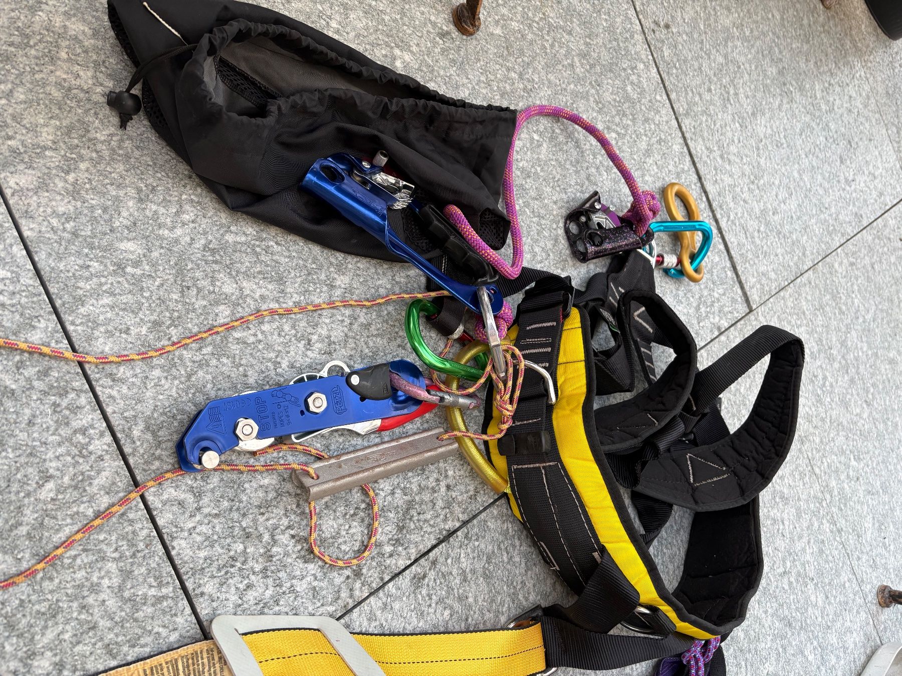 Attrezzatura da arrampicata: Kletterausrüsttung – Usato da Richterswil venduto da Alida62 5